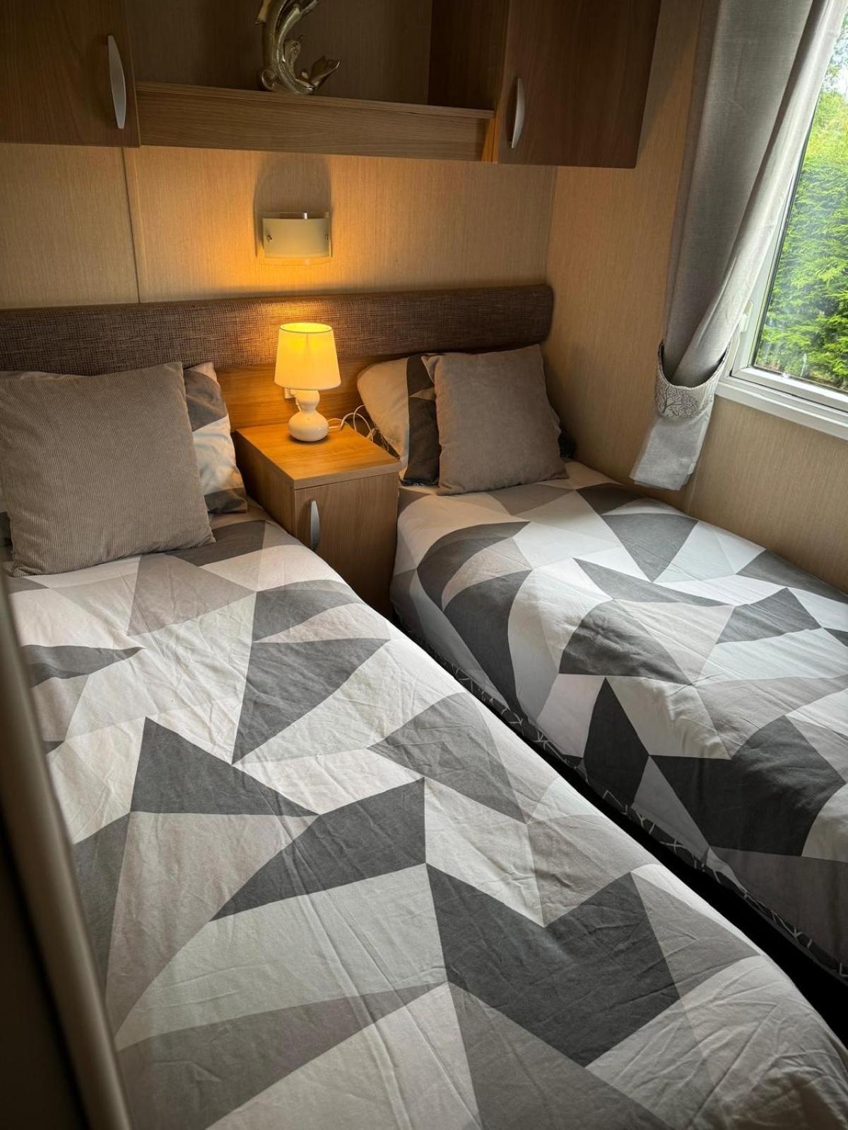 Prestige Static Caravan On 5 Star Holiday Park Cheswick  Exteriér fotografie
